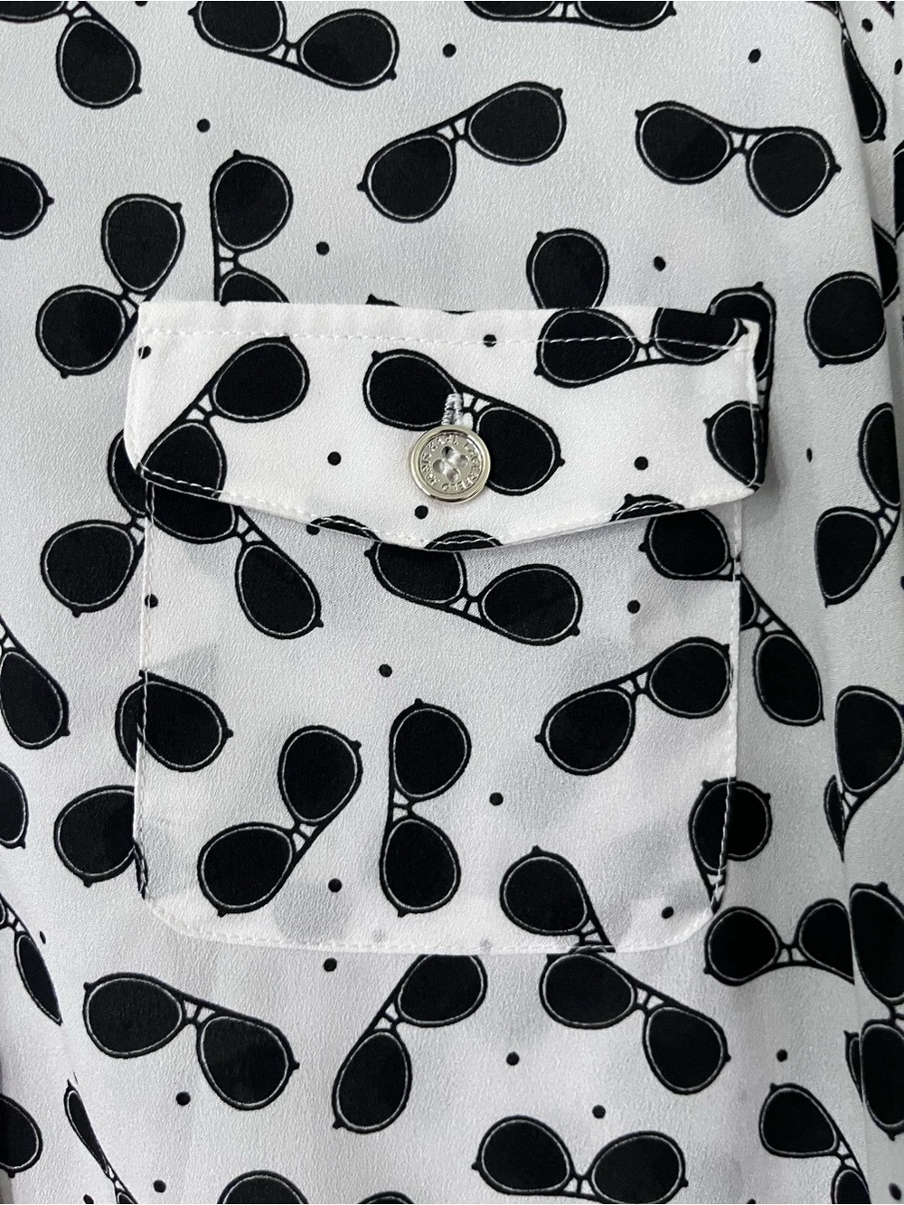 KARL LAGERFELD long sleeve aviator sunglasses print button down blouse Large - Picture 8 of 11